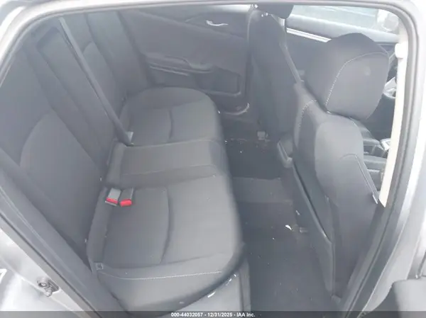 19XFC1F32GE202705 2016 HONDA CIVIC - Image 8
