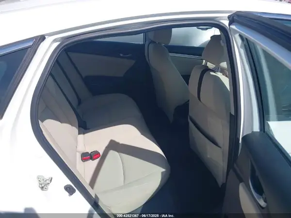 19XFC1F32GE217673 2016 HONDA CIVIC - Image 8