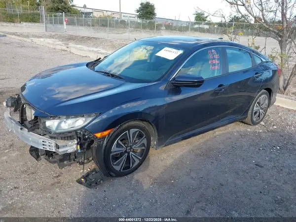 19XFC1F32HE000691 2017 HONDA CIVIC - Image 2