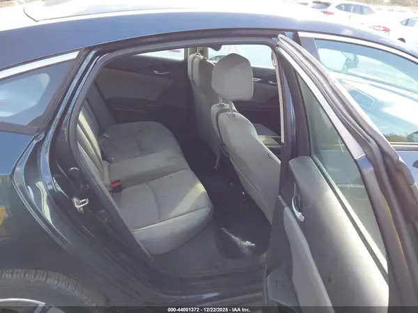 19XFC1F32HE000691 2017 HONDA CIVIC - Image 8
