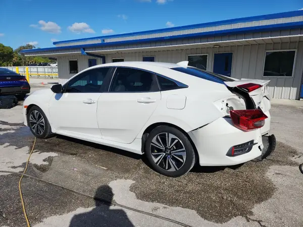 19XFC1F32HE006684 2017 HONDA CIVIC - Image 2
