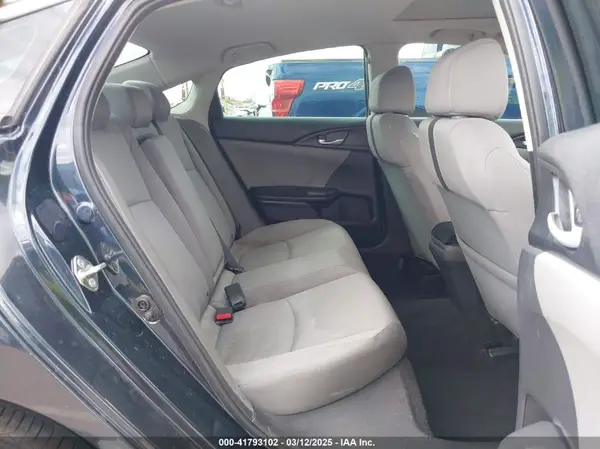 19XFC1F32HE010587 2017 HONDA CIVIC - Image 8