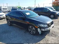 19XFC1F32HE018043 2017 HONDA CIVIC