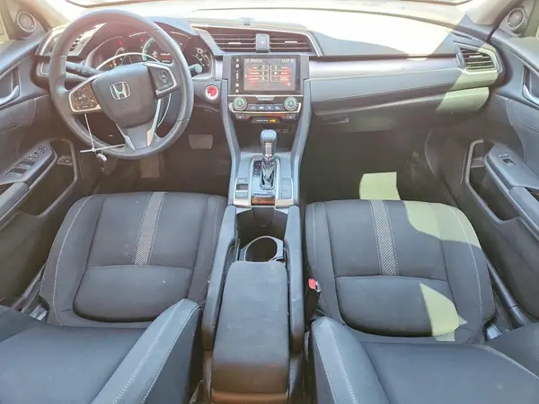 19XFC1F32HE025879 2017 HONDA CIVIC - Image 8