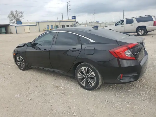 19XFC1F32HE026286 2017 HONDA CIVIC - Image 2