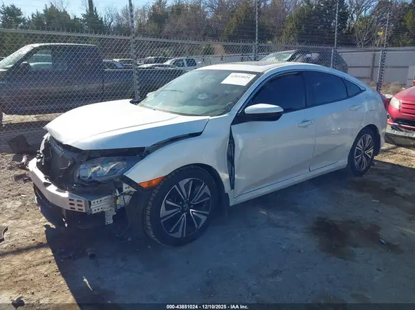 19XFC1F32HE032959 2017 HONDA CIVIC - Image 2