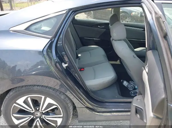 19XFC1F32HE208943 2017 HONDA CIVIC - Image 8