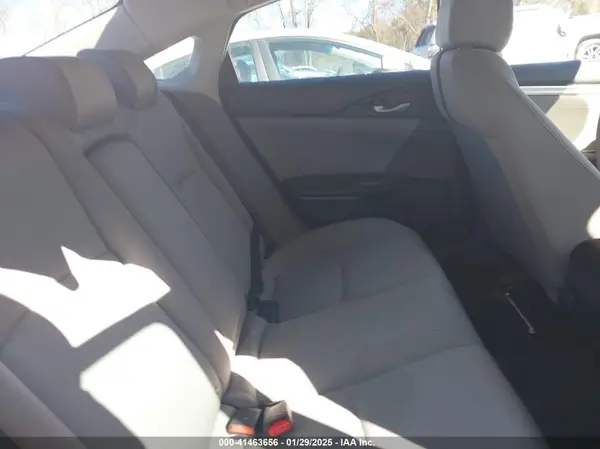 19XFC1F32KE003341 2019 HONDA CIVIC - Image 8