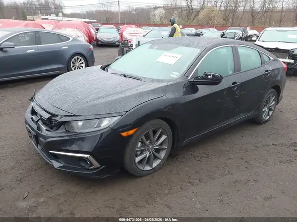 19XFC1F32KE211459 2019 HONDA CIVIC - Image 2