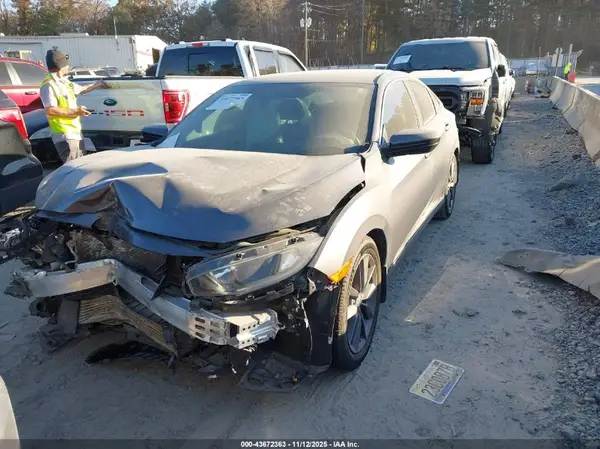 19XFC1F32LE002420 2020 HONDA CIVIC - Image 2