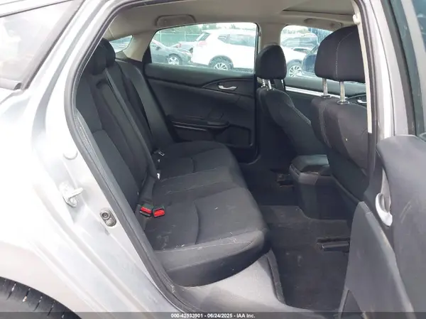 19XFC1F33GE011858 2016 HONDA CIVIC - Image 8