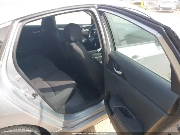 19XFC1F33GE012248 2016 HONDA CIVIC - Image 8