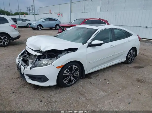 19XFC1F33GE013982 2016 HONDA CIVIC - Image 2