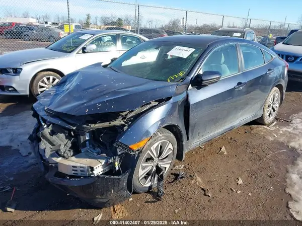 19XFC1F33GE016848 2016 HONDA CIVIC - Image 2