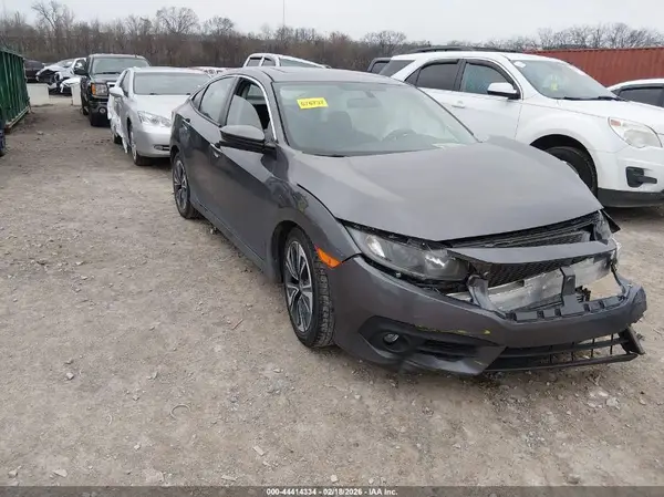 19XFC1F33GE040017 2016 HONDA CIVIC - Image 1