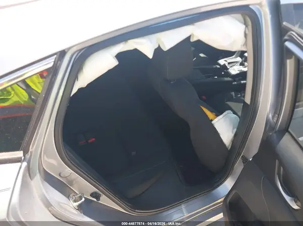 19XFC1F33GE040230 2016 HONDA CIVIC - Image 8