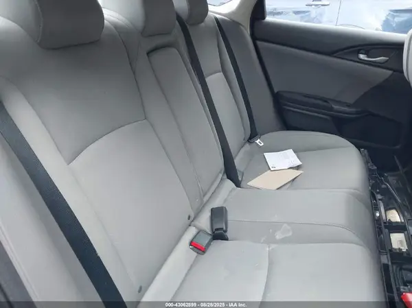 19XFC1F33GE203541 2016 HONDA CIVIC - Image 8