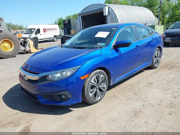 19XFC1F33GE203717 2016 HONDA CIVIC - Image 2