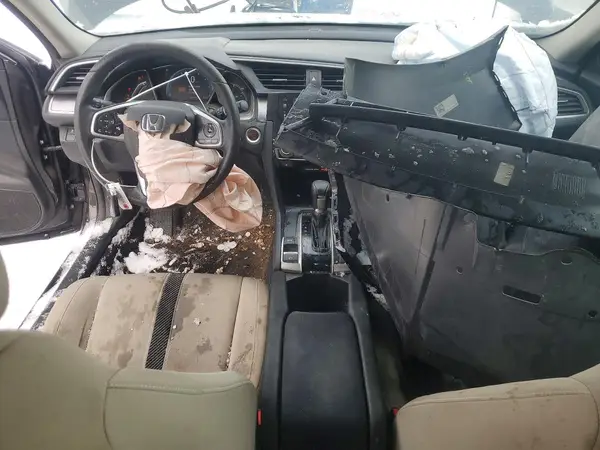 19XFC1F33GE206696 2016 HONDA CIVIC - Image 8