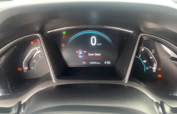 19XFC1F33GE208299 2016 HONDA CIVIC - Image 8