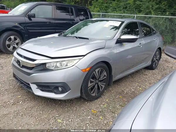 19XFC1F33HE019833 2017 HONDA CIVIC - Image 2