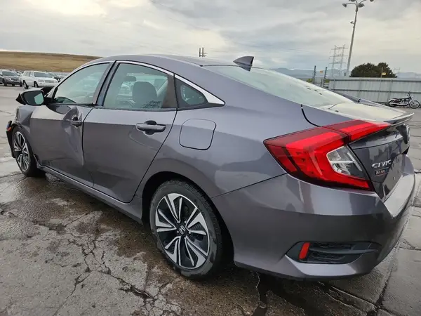 19XFC1F33HE024773 2017 HONDA CIVIC - Image 2