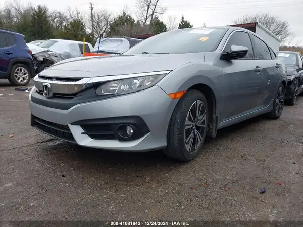 19XFC1F33HE027589 2017 HONDA CIVIC - Image 2