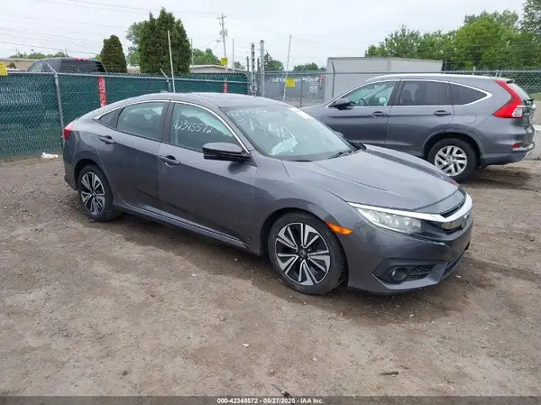 19XFC1F33HE032629 2017 HONDA CIVIC - Image 1