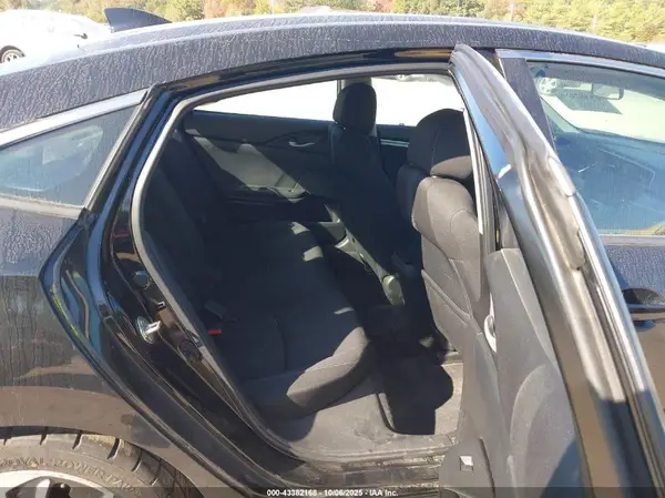 19XFC1F33HE200916 2017 HONDA CIVIC - Image 8