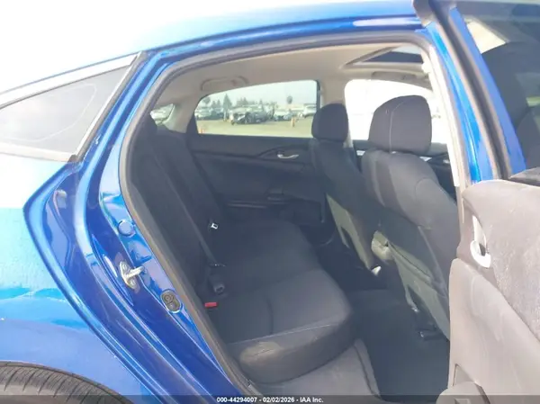 19XFC1F33HE203556 2017 HONDA CIVIC - Image 8