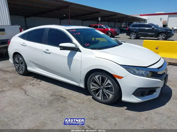 19XFC1F33HE204819 2017 HONDA CIVIC - Image 1