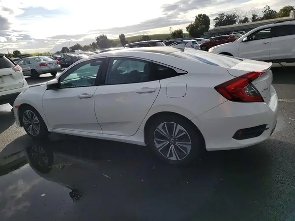 19XFC1F33HE205663 2017 HONDA CIVIC - Image 2