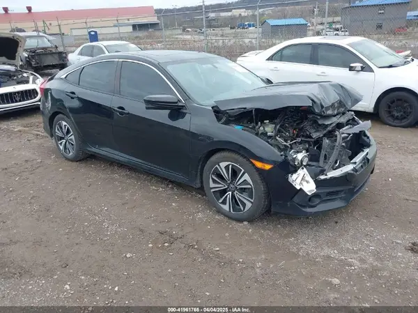 19XFC1F33HE207929 2017 HONDA CIVIC - Image 1