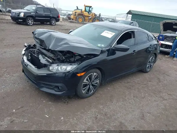 19XFC1F33HE207929 2017 HONDA CIVIC - Image 2