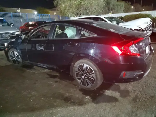 19XFC1F33HE209115 2017 HONDA CIVIC - Image 2