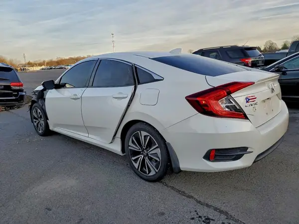 19XFC1F33HE210345 2017 HONDA CIVIC - Image 2