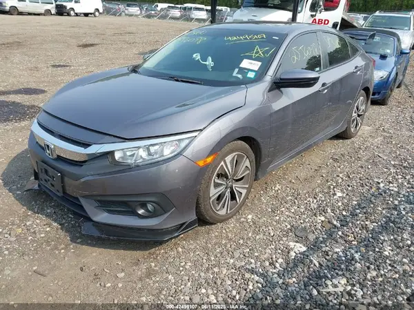 19XFC1F33JE201344 2018 HONDA CIVIC - Image 2