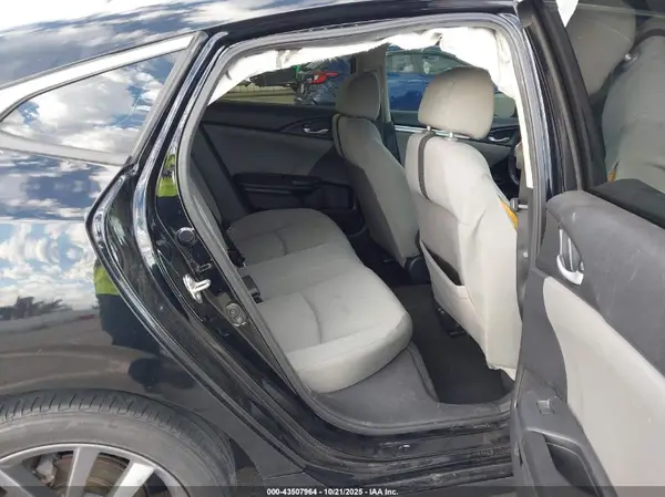19XFC1F33KE211938 2019 HONDA CIVIC - Image 8