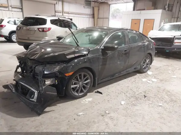19XFC1F33LE013538 2020 HONDA CIVIC - Image 2