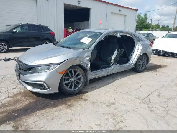 19XFC1F33LE021705 2020 HONDA CIVIC - Image 2