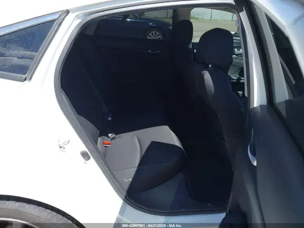 19XFC1F33LE205820 2020 HONDA CIVIC - Image 8