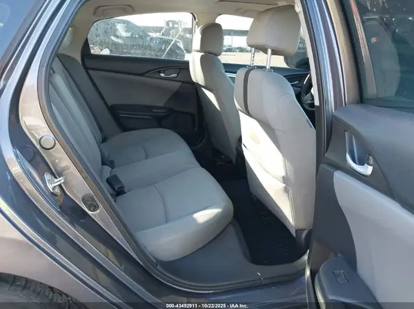 19XFC1F34GE011447 2016 HONDA CIVIC - Image 8