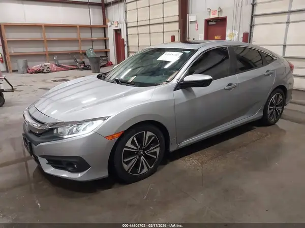 19XFC1F34GE017636 2016 HONDA CIVIC - Image 2