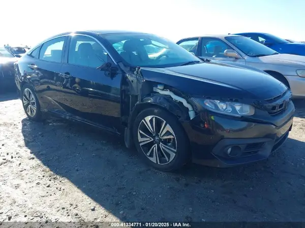 19XFC1F34HE010686 2017 HONDA CIVIC - Image 1