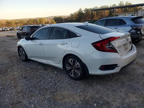 19XFC1F34HE025673 2017 HONDA CIVIC - Image 2