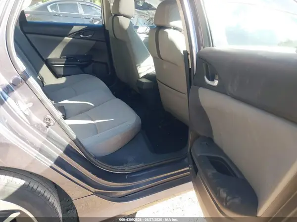 19XFC1F34HE201587 2017 HONDA CIVIC - Image 8