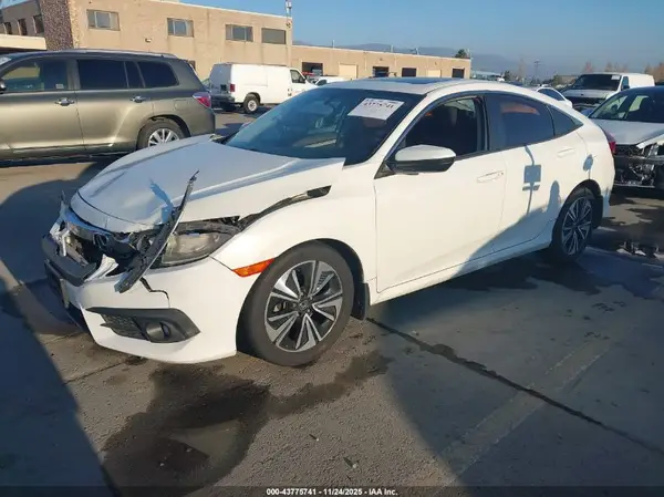 19XFC1F34HE202898 2017 HONDA CIVIC - Image 2