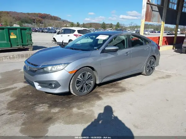 19XFC1F34HE205610 2017 HONDA CIVIC - Image 2