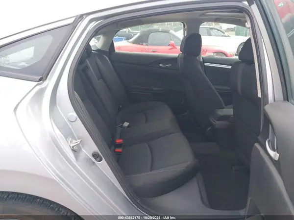 19XFC1F34KE019153 2019 HONDA CIVIC - Image 8