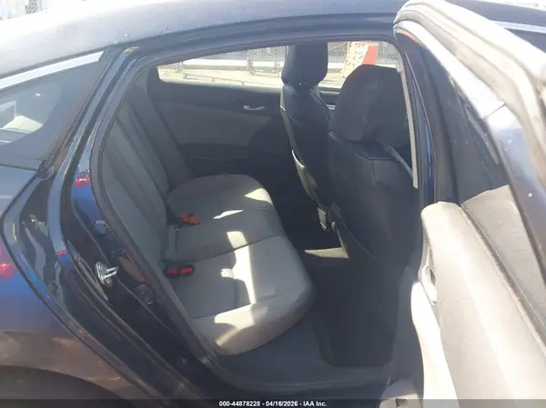 19XFC1F35GE027608 2016 HONDA CIVIC - Image 8